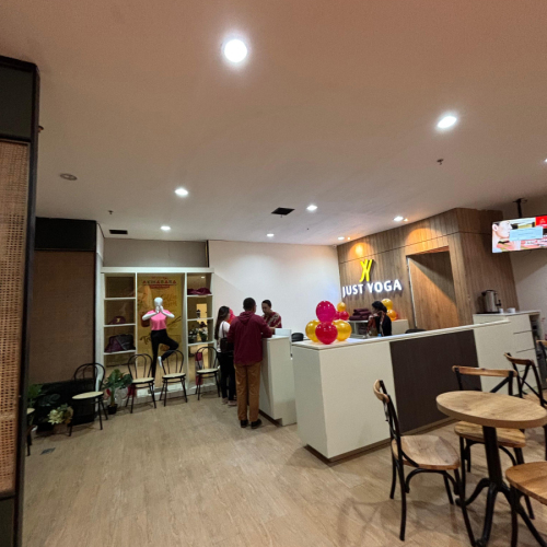 Lobby-Front